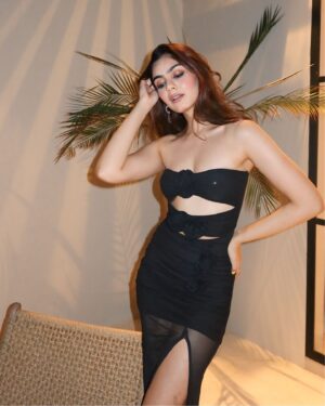 Viddhi Giri Instagram - Never thought black was my thing, I’ve always been all about colors and avoiding neutrals. But that day, I was seriously feeling myself, and you know how the camera just knows when you’re in a good mood? Yeah, this was one of those days 🖤 Wearing @miakee.official 
.
#bollywoodstyle #blackdress #vacationwardrobe #holidayseason