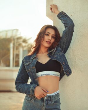 Vidhi Yadav Instagram - ☀️🪩✨
.
📸: @pixeleyes_