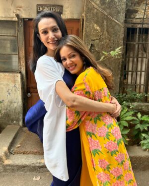 Vidya Malvade Instagram - #SHUKRIYALOLZEENAT 🤩
4 years .. 3 seasons .. So much love you guys have been pouring upon us …❤️‍🔥❤️‍🔥❤️‍🔥❤️‍🔥
Been trying to read all your beautiful comments , letters & reviews that y’all are writing with so much heart & warmth 

Here are the peeps who made it happen .. my lil blessings .. there are sooo many more .. to all our teams who worked tirelessly to create the magical MM season 3 

& Our hearts are fulllll 
Thankyou.. thank you everyone 

#MISMATCHEDONNETFLIX
#MismatchedS3onnetflix 
@netflix_in @rsvpmovies