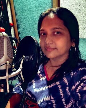 Vinodhini Vaidynathan Instagram - Finished all my work for the month. Going to spend the last two days of this year very quietly at home, just a quick visit to the vet about a puppy, then at home listening to Raaja sir’s songs and going to watch a few Visu sir’s movies. That’s all till the new year, folks. Have a peaceful new year and may the year begin bright and lovely for all of you.