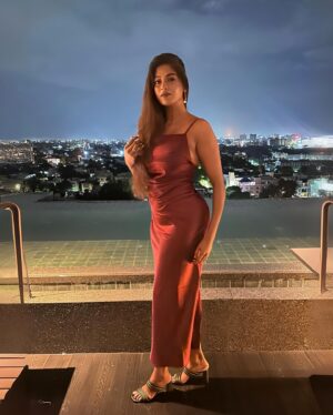 Vinusha Devi Instagram - Wrapped in Love ❤️

As I celebrated another year of life,
I’m overwhelmed with gratitude! Thank you to each and every one of you for making my birthday so special. From the heartfelt wishes to the hilarious IG stories, blessings, phone calls, and texts, posts, edits. I felt loved and celebrated throughout the day.

I’ve been blessed with amazing opportunities, experiences, and people who’ve supported me every step of the way. Here’s to many more years of growth, learning, and shining bright on screen! 

With love,
Vinusha Devi 

#vinushadevi #birthdaypost #birthdayoutfit #celebration #love