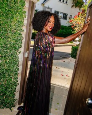 Viola Davis Instagram - A revelatory evening. I see my "legacy" more clearly than ever. I'm...inspired. Thank you Golden Globes for this honor. It has sparked a flame ❤️❤️🙏🏿

My Golden Globes Look 🖤💜💛🩷💚🖤
Dress by @Gucci @sabatods
Earrings by @swarovski
Styled by @elizabethstewart1 
Hair by @jamikawilson
Nails by @julieknailsnyc
MUA by @sergiowastaken