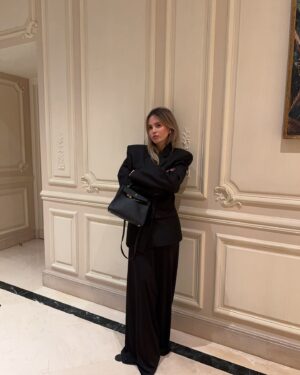 Virginie Conte Instagram - Stepping into the weekend like… 🖤 What’s your go-to look for a night out?
