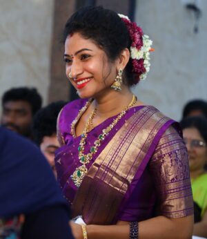 Vishnu Priya Instagram - Us 💜💜💜💜🧿🧿🧿🧿🧿🧿 
.
📸: @rs_clicks95 ♥️
.
Saree : @vinayakasilks24 ♥️ 
.
#candid #candidphotography #photographer #photography #engagement #family #happyus #love #spreadlove #spreadpositivity #sidshnu #subscribe #thankyou