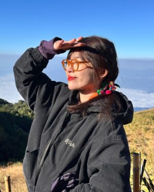 Warisara Jitpreedasakul Instagram - ขึ้นเขา🥶!
ลงเขา🥵!