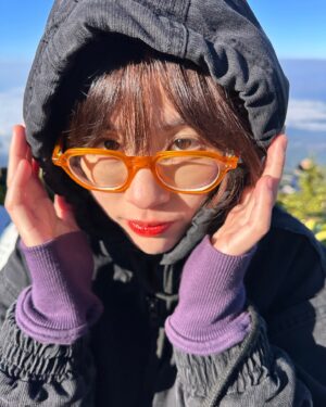 Warisara Jitpreedasakul Instagram - ขึ้นเขา🥶!
ลงเขา🥵!