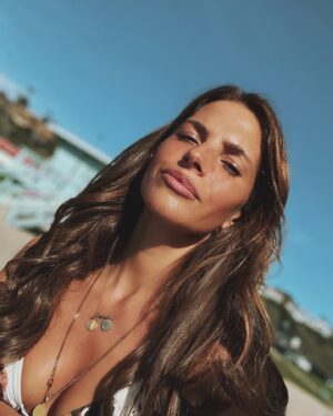 Weronika Rosati Instagram - On my birthday I'm posting some beautiful memories from places in Los Angeles that are now devastated or affected by the raging wildfires 💔 Hell of a birthday. Please keep safe and sending prayers to all those who suffered through those fires unimaginable losses🙏🏼