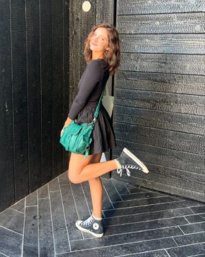 Willow Shields Instagram - A little joy from LA 🫶🏻