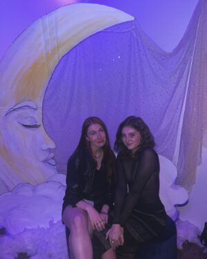 Willow Shields Instagram - A little joy from LA 🫶🏻