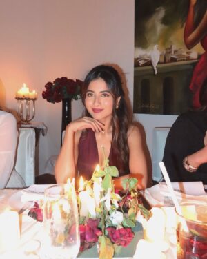Yashaswinee Raje Singh Instagram - merry christmas from the girls & me 😚💃🏻❤️🎄💌