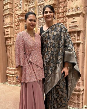 Yastika Bhatia Instagram - So grateful to have witnessed this special day! ✨❤️ 

#anantradhikawedding 

Hair: @swapnildiwakar_hair
