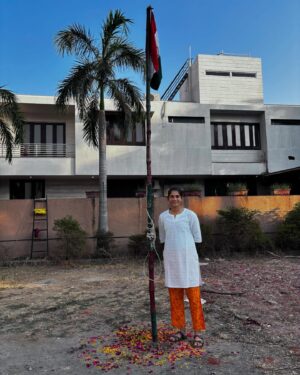Yastika Bhatia Instagram - On this historic day, let’s pledge to uphold the values of equality, justice, and freedom. Happy Republic Day! 🇮🇳🌹