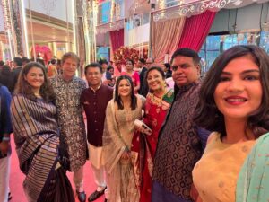 Yastika Bhatia Instagram - What a magical evening ✨😄 

#anantradhikawedding

Hair: @manemaniac_