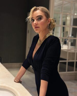 Yeliz Doğramacılar Instagram - #reklam 
Seren Şirketi’nin  Yıl sonu değerlendirme toplantısı ve 21. yıl gala gecesinin  sunumunu yapmaktan büyük bir mutluluk duydum. Bu özel projede yer almak, her detayıyla heyecan vericiydi!
Her şeyin kusursuz ilerlemesini sağlayan asistanım Elbi’ye @elbikayhan  ayrıca sonsuz teşekkürlerimi sunuyorum. Birlikte harika bir iş çıkardık! 🙌✨
Hem gece kıyafetimle hemde toplantı sunumlarımdaki kombinlerimle herzman yanımda olan @fountfashionbutik iyi ki varsın 🌺

📸 @elbikayhan 🙏🏽🍀

#sunum #sunuculuk #reklam #yelizdoğramacılar