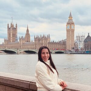 Yokasta Valle Instagram - “Londres, una ciudad hermosa que se queda en el corazón, pero el viaje sigue. @iberorutascr no se detiene… ¿A dónde creen que nos lleva ahora?”