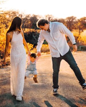 Yongwaree Anilbol Instagram - A year of growth and change 🫧but one thing that remains the same is our teamwork @william_cav JMAC is the happiest kid I have ever seen. I guess that’s our achievement this year 🩷 raising our sunshine to just be SIMPLE & HAPPY 🌈🌈🌈 and I thank my lucky stars for everything 🙏🏻 

🎞️ @spurhaus