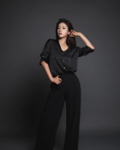 Actress Yoon Bo-mi HD Photos and Wallpapers November 2024
