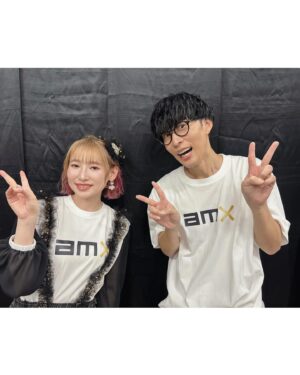 Yoshino Nanjo Instagram - ✴︎
ANIMAX MUSIX2024

✴︎
出演者のみなさまと〜！！（撮れなかった方もいますが😭）
翔太くんとはまたなんちゃってアー写やりました笑
わたしだけ笑ってて失敗した！！ので激加工して雰囲気で誤魔化そうとしてみました‥ので他と質感違うのはそのためです笑

久々にお会いできた方もいたり、おしゃべりできたり、ステージ以外でも本当に楽しい時間をみなさまありがとうございました✨

ほんとに、素敵な世界をお持ちなみなさまとご一緒させていただき、改めてすごい場所だな〜〜と思いました。ありがてぇ！！！

ホントに、素敵で可愛くてカッコいい！

衣装 前田千佳子さん
ヘアメイク @1129kotomi