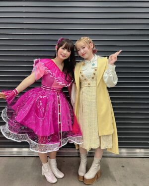 Yoshino Nanjo Instagram - ✴︎
ANIMAX MUSIX2024

✴︎
出演者のみなさまと〜！！（撮れなかった方もいますが😭）
翔太くんとはまたなんちゃってアー写やりました笑
わたしだけ笑ってて失敗した！！ので激加工して雰囲気で誤魔化そうとしてみました‥ので他と質感違うのはそのためです笑

久々にお会いできた方もいたり、おしゃべりできたり、ステージ以外でも本当に楽しい時間をみなさまありがとうございました✨

ほんとに、素敵な世界をお持ちなみなさまとご一緒させていただき、改めてすごい場所だな〜〜と思いました。ありがてぇ！！！

ホントに、素敵で可愛くてカッコいい！

衣装 前田千佳子さん
ヘアメイク @1129kotomi