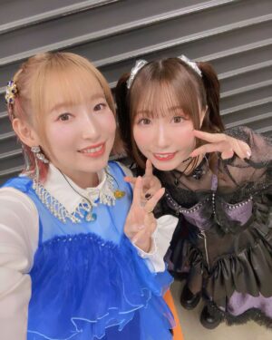 Yoshino Nanjo Instagram - ✴︎
ANIMAX MUSIX2024

✴︎
出演者のみなさまと〜！！（撮れなかった方もいますが😭）
翔太くんとはまたなんちゃってアー写やりました笑
わたしだけ笑ってて失敗した！！ので激加工して雰囲気で誤魔化そうとしてみました‥ので他と質感違うのはそのためです笑

久々にお会いできた方もいたり、おしゃべりできたり、ステージ以外でも本当に楽しい時間をみなさまありがとうございました✨

ほんとに、素敵な世界をお持ちなみなさまとご一緒させていただき、改めてすごい場所だな〜〜と思いました。ありがてぇ！！！

ホントに、素敵で可愛くてカッコいい！

衣装 前田千佳子さん
ヘアメイク @1129kotomi