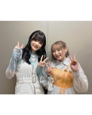 Yoshino Nanjo Instagram - とある科学の超音楽祭
2024.11.4
⁡
・・・
⁡
まさかの写真あげてませんでした‥！（Xにあげたのか‥？）
詳しい感想なんかはFCラジオで話したりしたのですが、
「only my railgun」の発売からちょうど15周年のこの日に、レールガンのイベントに参加することが出来てとても幸せでした。
⁡
色んな景色や経験をくれたこの曲を、レールガンファンの皆さまの前で披露できたこと、キャストのみなさんと一緒にステージに上がれたこと、「感慨深い」って言葉がこれほどしっくりくるシーンはそうそうないってくらい、感じ入ることが多い１日でした。
⁡
禁書目録のカバーコーナーもありわたしは、真音ちゃんの「メモリーズ・ラスト」をカバーさせていただきました。大切に歌いました。
⁡
改めて、テレビアニメ「とある科学の超電磁砲」放送開始15周年おめでとうございます✨
⁡
⚡️
⁡
fripでの出演ということで、イヤモニも当時使ってたのを持ってきたよ〜笑
⁡
オリジナル版のomrの音源なかったので15th版にしました。

・・・
⁡
ヘアメイク @maaaaasahi0514 
スタイリスト 前田千佳子さん