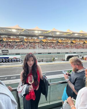 Yu Shuxin Instagram - @visitabudhabi  happy ^ ^ 🏎️#InAbuDhabi