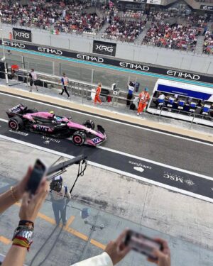 Yu Shuxin Instagram - @visitabudhabi  happy ^ ^ 🏎️#InAbuDhabi