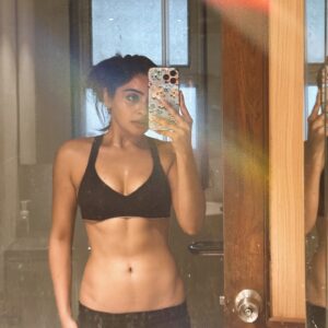 Yukti Kapoor Instagram - #photooftheday #workout #fitness #homeworkout