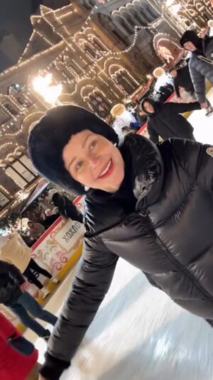 Yulia Peresild Instagram - Со Старым Новым Годом🎄🎄🎄 Всем нам тепла в душе и мира внутри и снаружи ❤️❤️❤️

@bosco_di_ciliegi @gum.katok