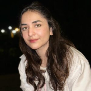 Yumna Zaidi Instagram - Winters ap kab aao gay ? 🧣🧤🧦👢