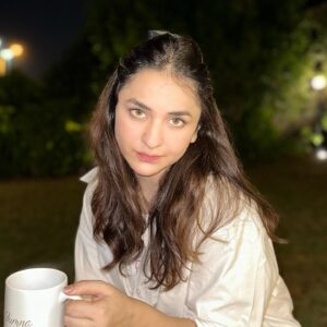 Yumna Zaidi Instagram - Winters ap kab aao gay ? 🧣🧤🧦👢