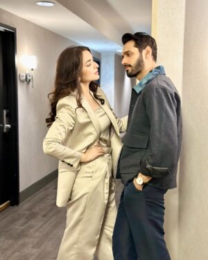 Yumna Zaidi Instagram - Houston tonight 🪐

@styledbyhafsa 
@whitewolfofficial.co 
@sarahaasif