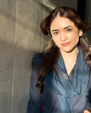 Yumna Zaidi Instagram - I found “Gems” in “ Gentleman” 

Tonight 8:00 pm @greenentertainment.official 
 
I love my “gentleman” team 🌟