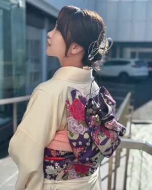 Yuno Ohara Instagram - ㅤㅤㅤㅤㅤㅤㅤㅤㅤㅤㅤㅤㅤ
明けましておめでとうございます！
ㅤㅤㅤㅤㅤㅤㅤㅤㅤㅤㅤㅤㅤ
今年も元旦から地元の鹿児島で
仕事始めを迎えられて幸せです☺︎
2/7に4th写真集の発売、
ドラマ「週末旅の極意2」の放送も始まります。
ㅤㅤㅤㅤㅤㅤㅤㅤㅤㅤㅤㅤㅤ
皆様にとって幸多き1年になりますように…✨
本年もよろしくお願いいたします☺️🍊
