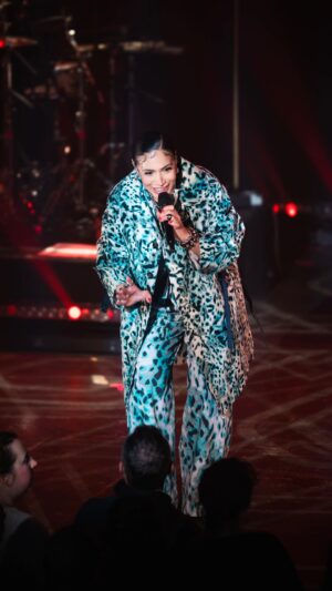 Zaho Instagram - RETOUR SUR / Le concert ultra sold-out de @zahonline à La Cigale le 30 novembre dernier ! Un concert riche en émotions, accompagné par un public plus qu’à fond, le tout couvert d’une énergie et bienveillance qui ne s’oublie pas 🫶

Pour celles et ceux qui ont loupé leur chance, nous vous donnons rendez-vous à la Salle Pleyel à Paris le vendredi 12 décembre 2025 pour un show qui s’annonce encore plus grandiose ✨

🎫 Billets en vente sur livenation.fr

📸 @ledynamiclab
