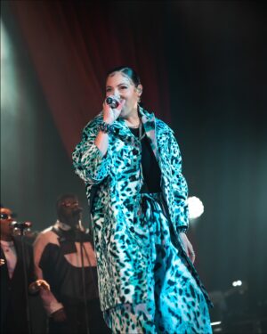 Zaho Instagram - RETOUR SUR / Le grand retour de @zahonline sur scène le 30 novembre à La Cigale pour un concert plus que sold out ! Un moment inoubliable partagé avec le public ✨
Ne manquez pas l’occasion de la découvrir ou redécouvrir à la Salle Pleyel à Paris, le vendredi 12 décembre 2025 !

🎫Billets en vente dès maintenant !

📸 @anoukmarhoefer