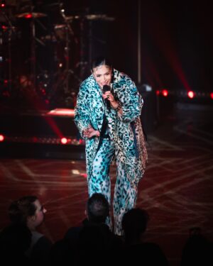 Zaho Instagram - RETOUR SUR / Le grand retour de @zahonline sur scène le 30 novembre à La Cigale pour un concert plus que sold out ! Un moment inoubliable partagé avec le public ✨
Ne manquez pas l’occasion de la découvrir ou redécouvrir à la Salle Pleyel à Paris, le vendredi 12 décembre 2025 !

🎫Billets en vente dès maintenant !

📸 @anoukmarhoefer