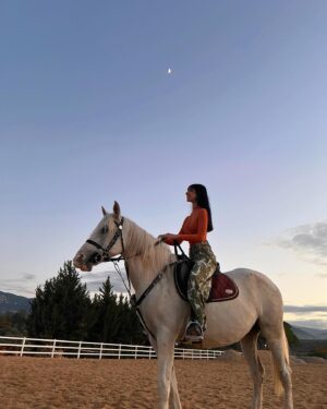 Zeina Makki Instagram - Today I’m giving my younger self a high five and a big hug.
And you, my 🌙 .. You’re the angel i always knew i needed. 🐎🫀