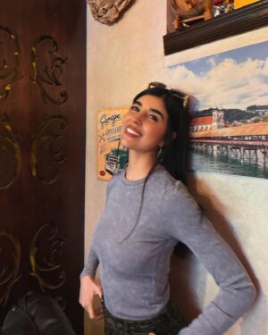 Zeina Makki Instagram - Quick stop in Cairo. ♥️