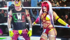 Zelina Vega Instagram - Honored to be learning from the best, Rey Mysterio. 🙏👑 
#AirVEGA 👀 #LWO #VIVALARAZA 🇲🇽🇵🇷