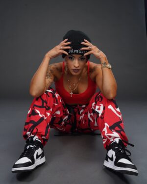 Zelina Vega Instagram - And for the last day of Zelina Vega’s Cosplay Countdown, we get a 3 for 1 special! We got Felix from Stray Kids! Rey Mysterio Jr, Filthy Animals edition! And Team Rocket alongside my amazing podcast hosts @imkingkota and @jdeanwilliams 🫶 *NEW EPISODE OUT NOW, LINK IN BIO* Happy Halloween everyone! Until next time! Biggest thank you to @haleyanne_ @comicbook @yesishootmodels @herhandstyles and everyone who made this possible!