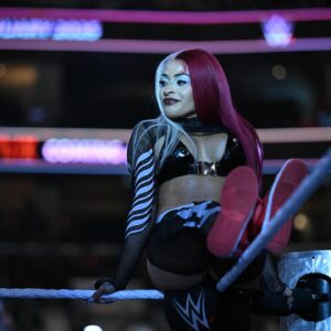 Zelina Vega Instagram - About tonight ;) 

If you ain’t first, you’re last 😎

P.S. was really nice meeting all of you in the parking lot. These are the moments that I hold dear 🫶 #ZVArmy