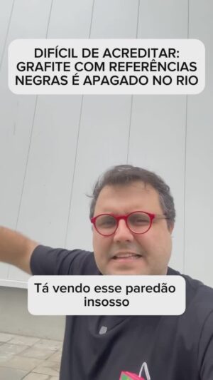 Zezeh Barbosa Instagram - Preferia antes!✊🏾

A tinta literalmente acabou com a beleza do muro, que era cheio de inspiração e referências… aí eu te pergunto:

Pra quê fazer isso? Pra refletir, amores.🍀

Via @tanahistoria | obra do @universoacme
.
.
.
.
#artebrasileira #pretosepretas #arteafro #consciencianegra #antiracismo #antiracista