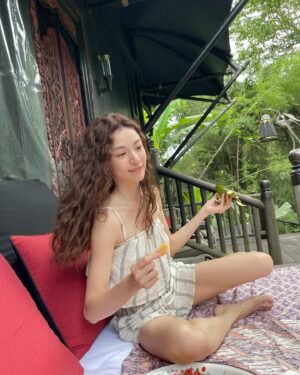 Zhong Chuxi Instagram - Vacation in Bali🐛🌳🌿