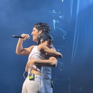 Zoe Gotusso Instagram - Hace 10 días salió Cursi, 
10 fotos de los días 💋 con amigos de la música 
Gracias por escucharlo y seguir escuchándolo.
Los quiero