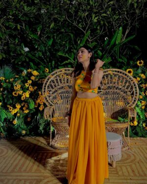 netri nisarg trivedi Instagram - For haldiii…🧡
Styled by : @stylebydevang 
Pc @aditmunshi
