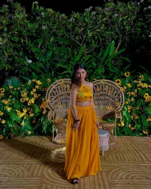 netri nisarg trivedi Instagram - For haldiii…🧡
Styled by : @stylebydevang 
Pc @aditmunshi