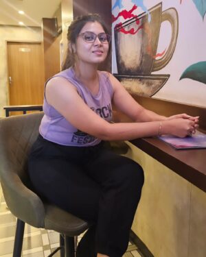 preetha reddy Instagram - Turn off ur feelings sometimes, when is better when u don't care.

#casualpicture#loveyourself#positivethought#actinglife#love#western#modern