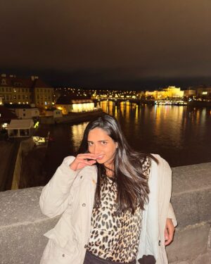 sai Dhanya Instagram - Prague la oru nal✨

 #prague #travel #solo #travelblogger  #europe