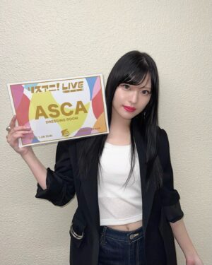 ASCA Instagram - 「リスアニ！LIVE 2025」
SUNDAY STAGE📍日本武道館

15周年おめでとうございます!
6度目の出演は愛の景色が広がっていました。
今日出会えたあなたに心を込めて歌いました。
楽しんでもらえましたか？

最高の2025年になりそうです。
ありがとうございました
愛しい皆さんを、ぎゅ🫂

styling by 國本幸江

セットリスト
1. 明日世界が終わるとしても
mc
2. 雲雀
3. FACELESS
mc
4. メドレー（紫苑の花束を ～ Howling）

#ASCA #asca_jp #SACRAMUSIC #singer #goodmusic #music #newrelease #newmusic #photography #photooftheday#portraitgames #earth_portraits #moodygrams #vscoportrait #fashion #japan #anime #anisong #Spotify #Applemusic #LINEMUSIC #portraitpage